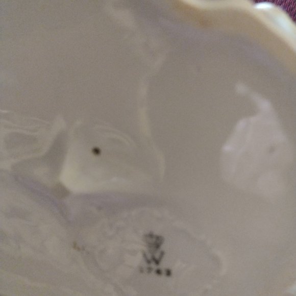 Wallendorf Germany lovely lady figurine, seated, dancer - Picture 4 of 5